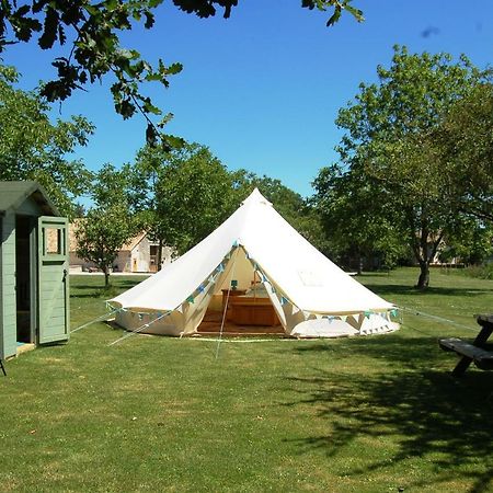 Camping La Foret De Tesse Ngoại thất bức ảnh